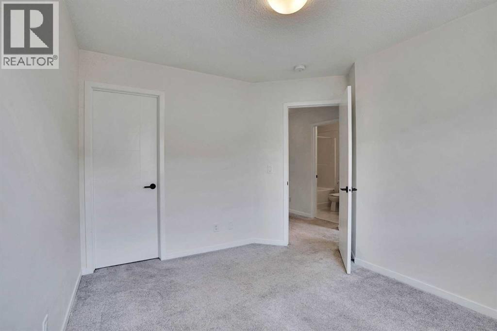229 SOUTH POINT Park SW - 17
