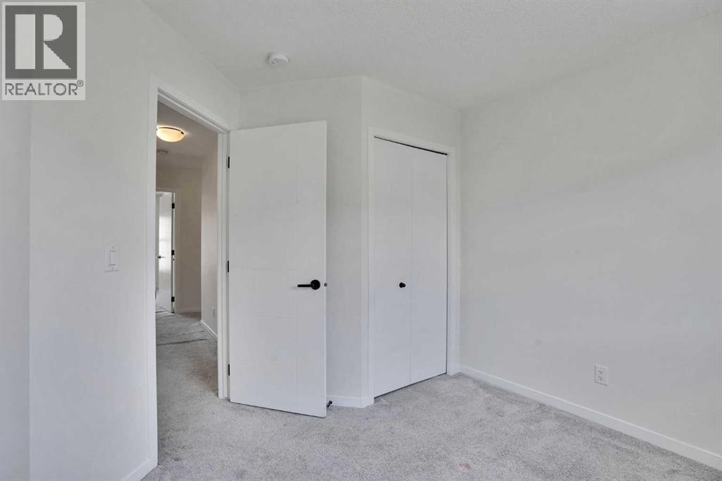 229 SOUTH POINT Park SW - 19
