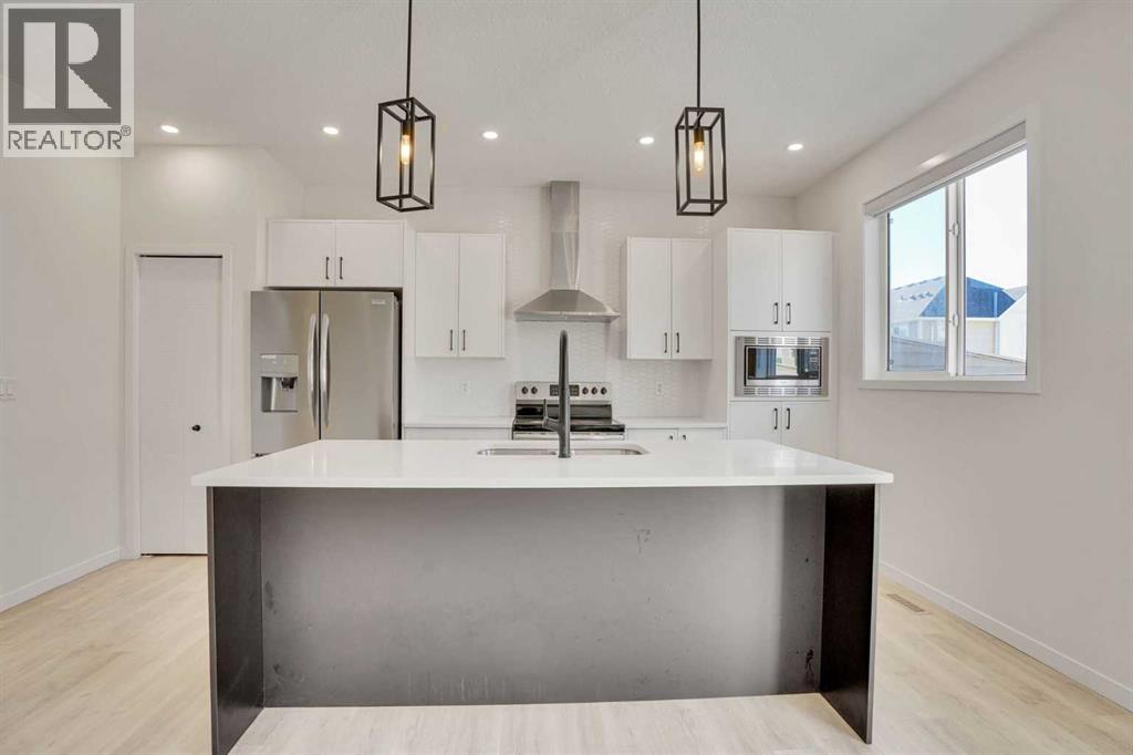 229 SOUTH POINT Park SW - 2