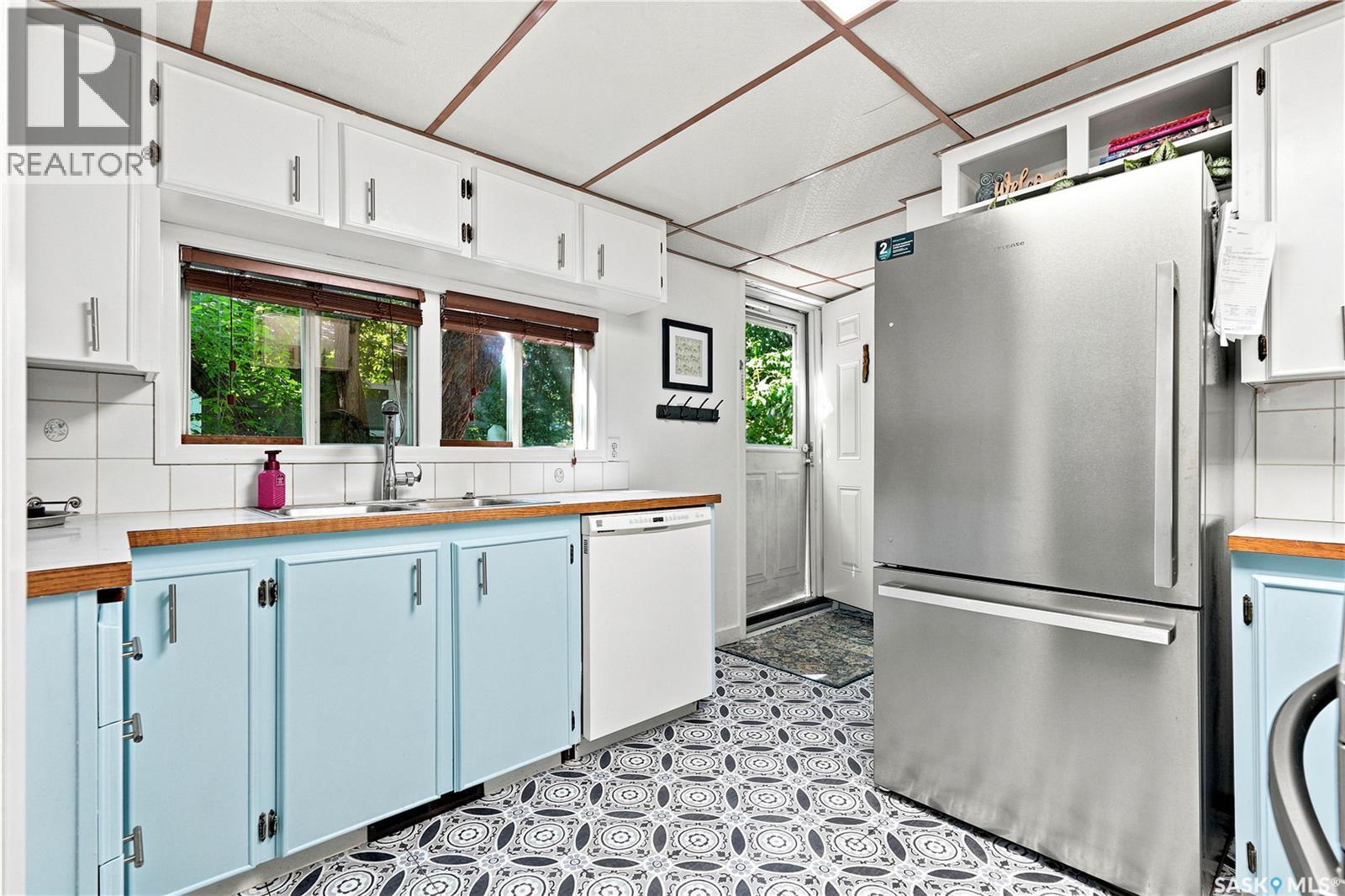 427 K AVENUE N - 16