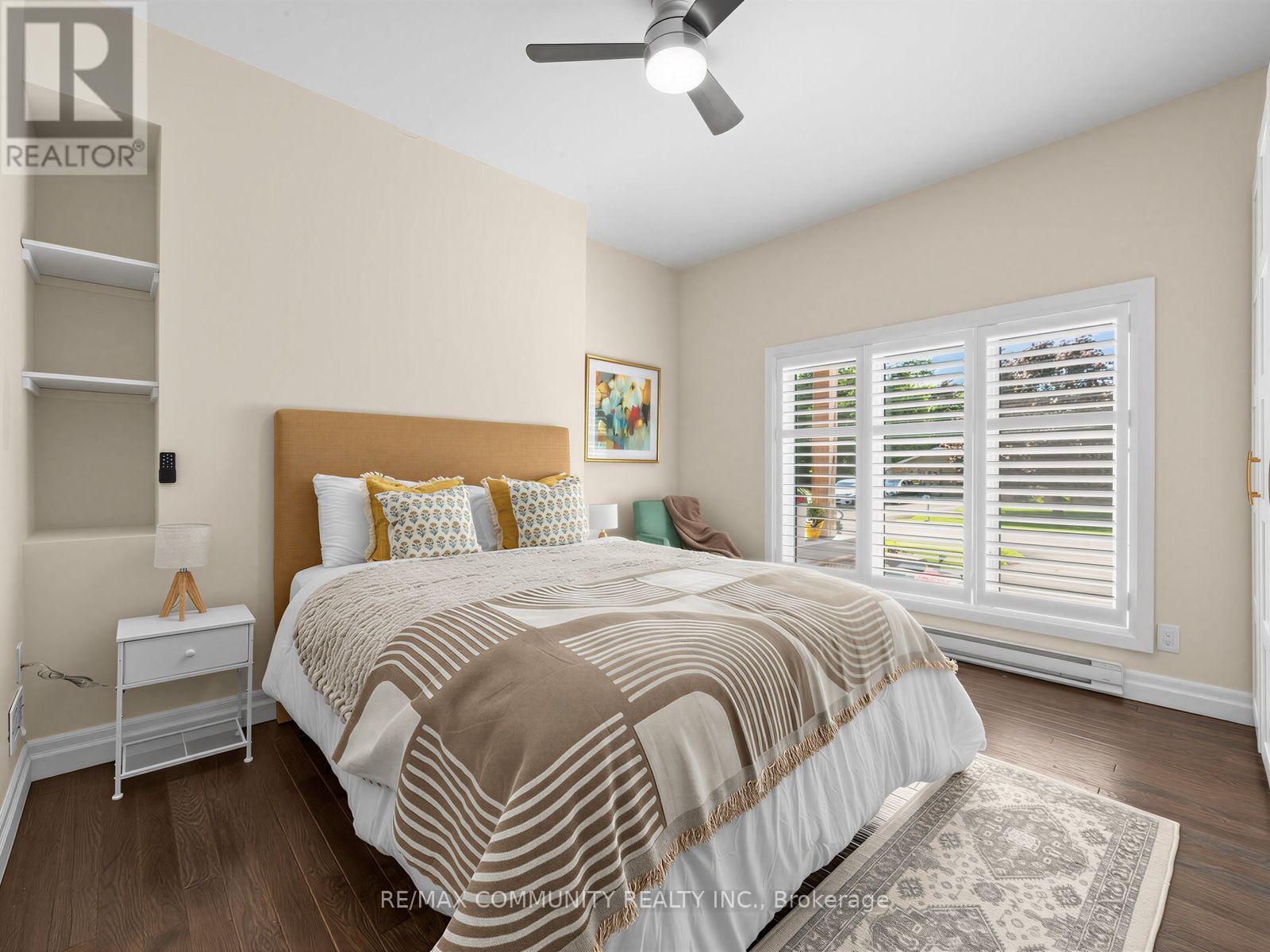 38 ROBMAR STREET E - 11