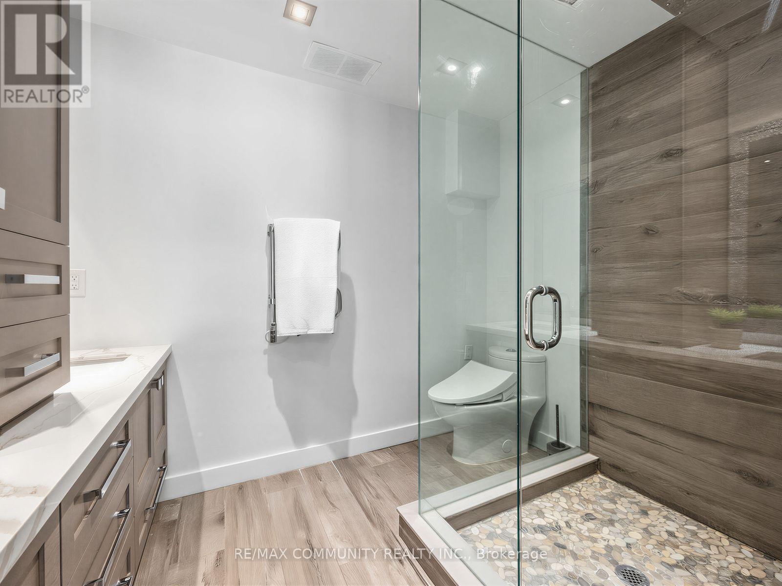 38 ROBMAR STREET E - Image 12