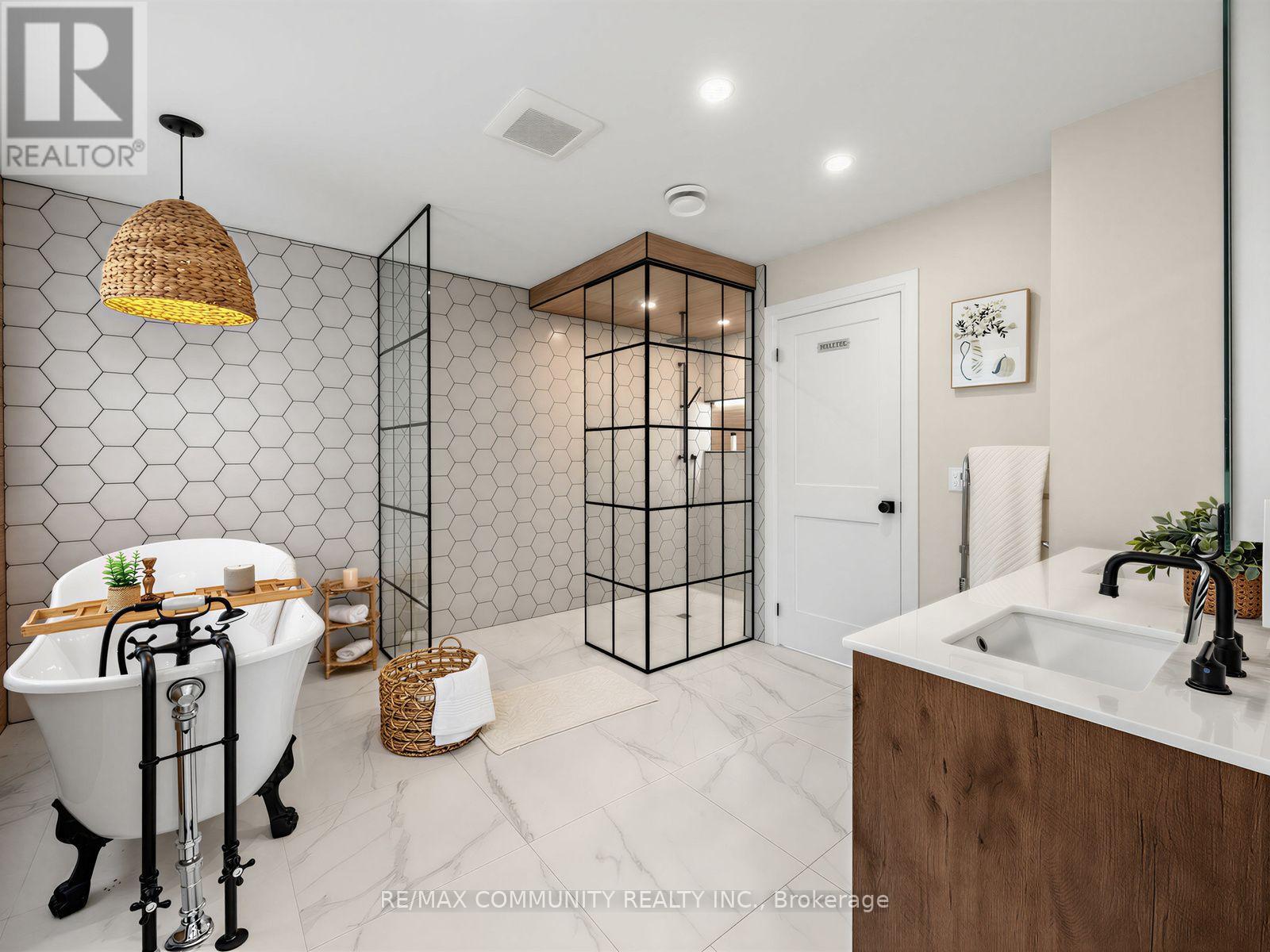 38 ROBMAR STREET E - Image 27