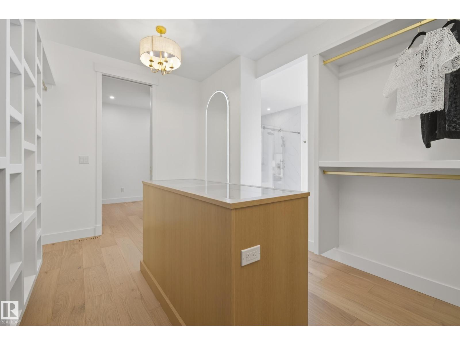 10342 138 ST NW - Image 44