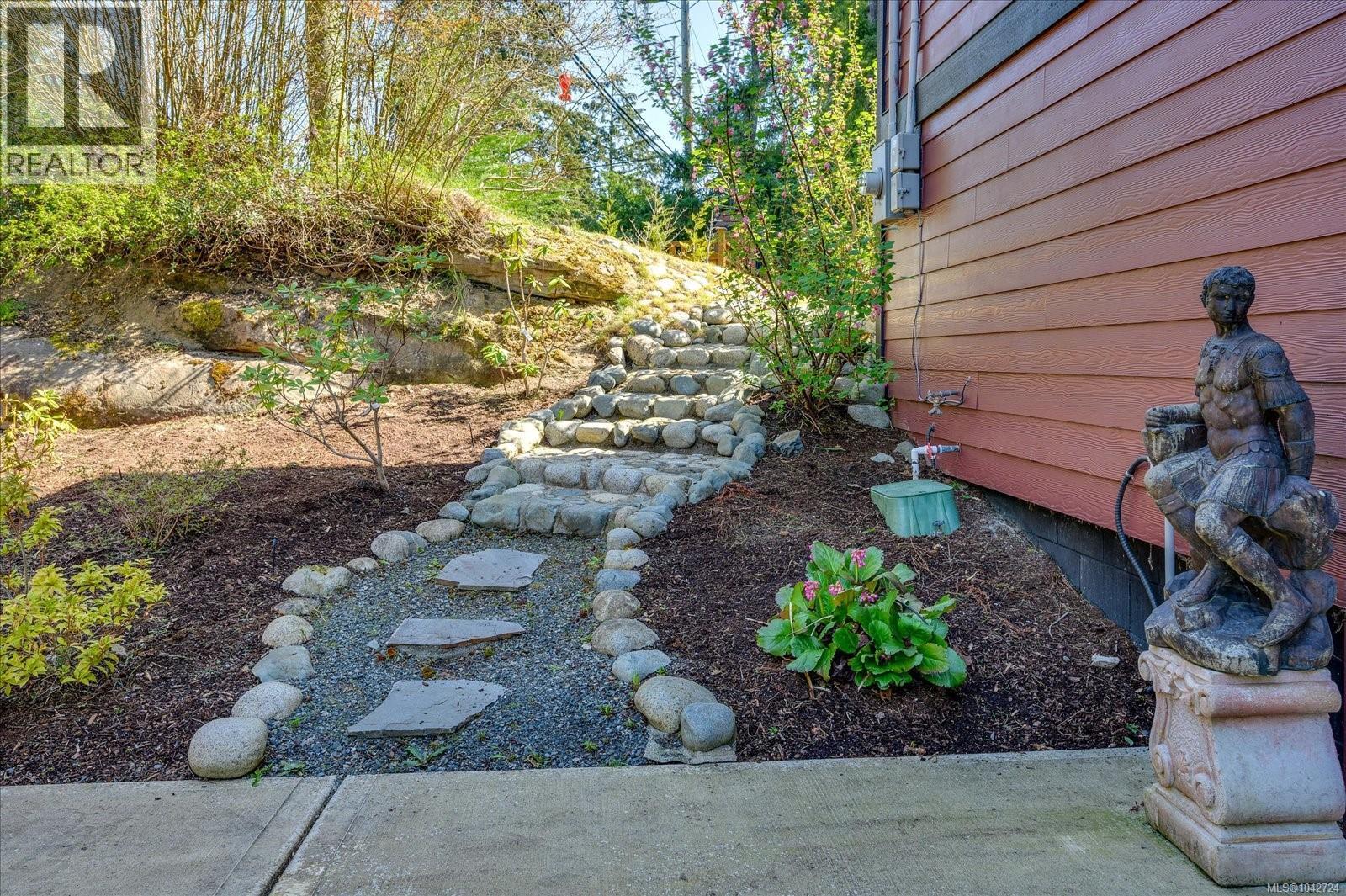 1701 Morden Rd - 32