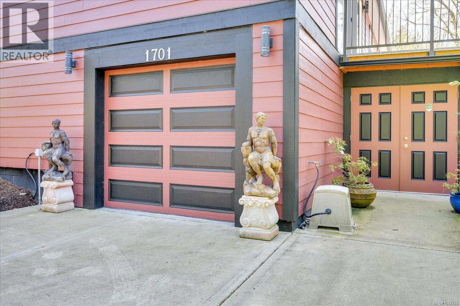 1701 Morden Rd - 33