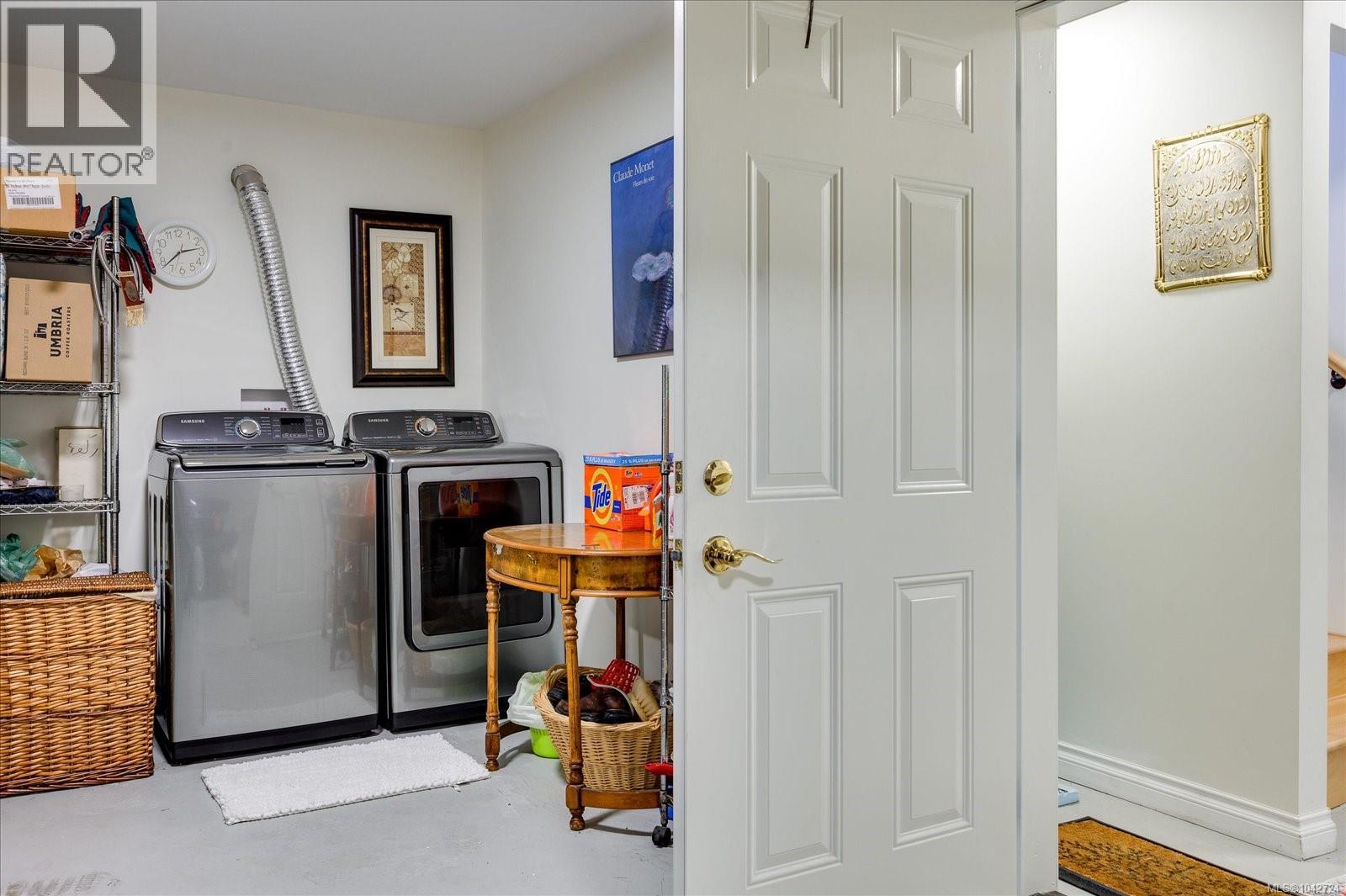 1701 Morden Rd - 31
