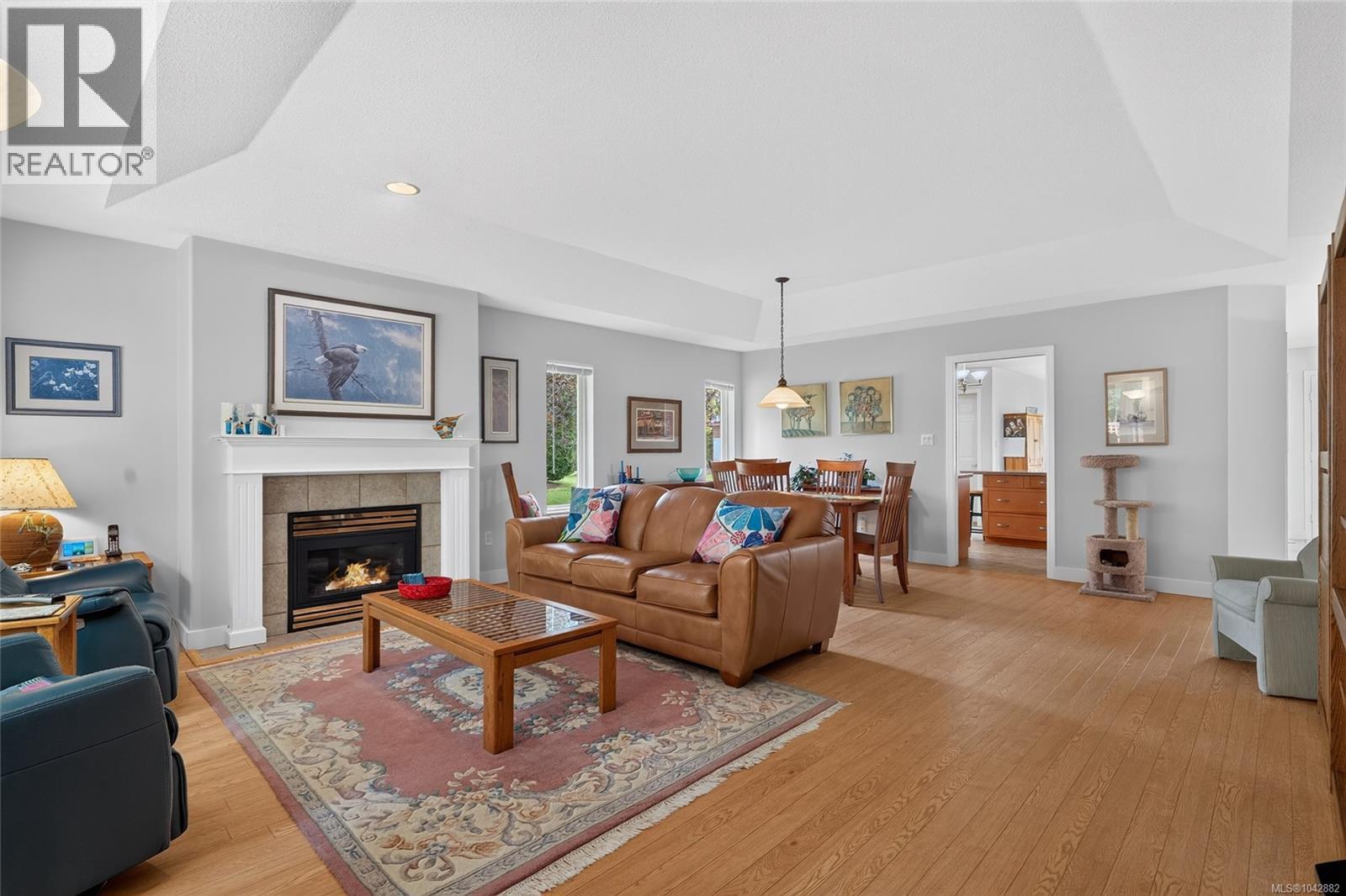 #6 850 Arbutus St - 24