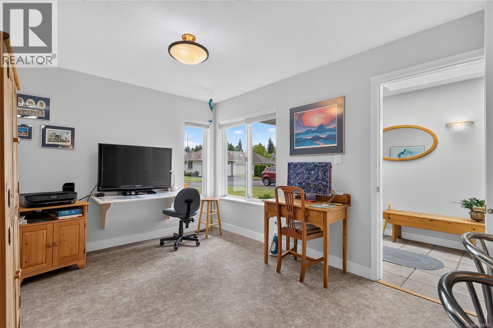 #6 850 Arbutus St - 7