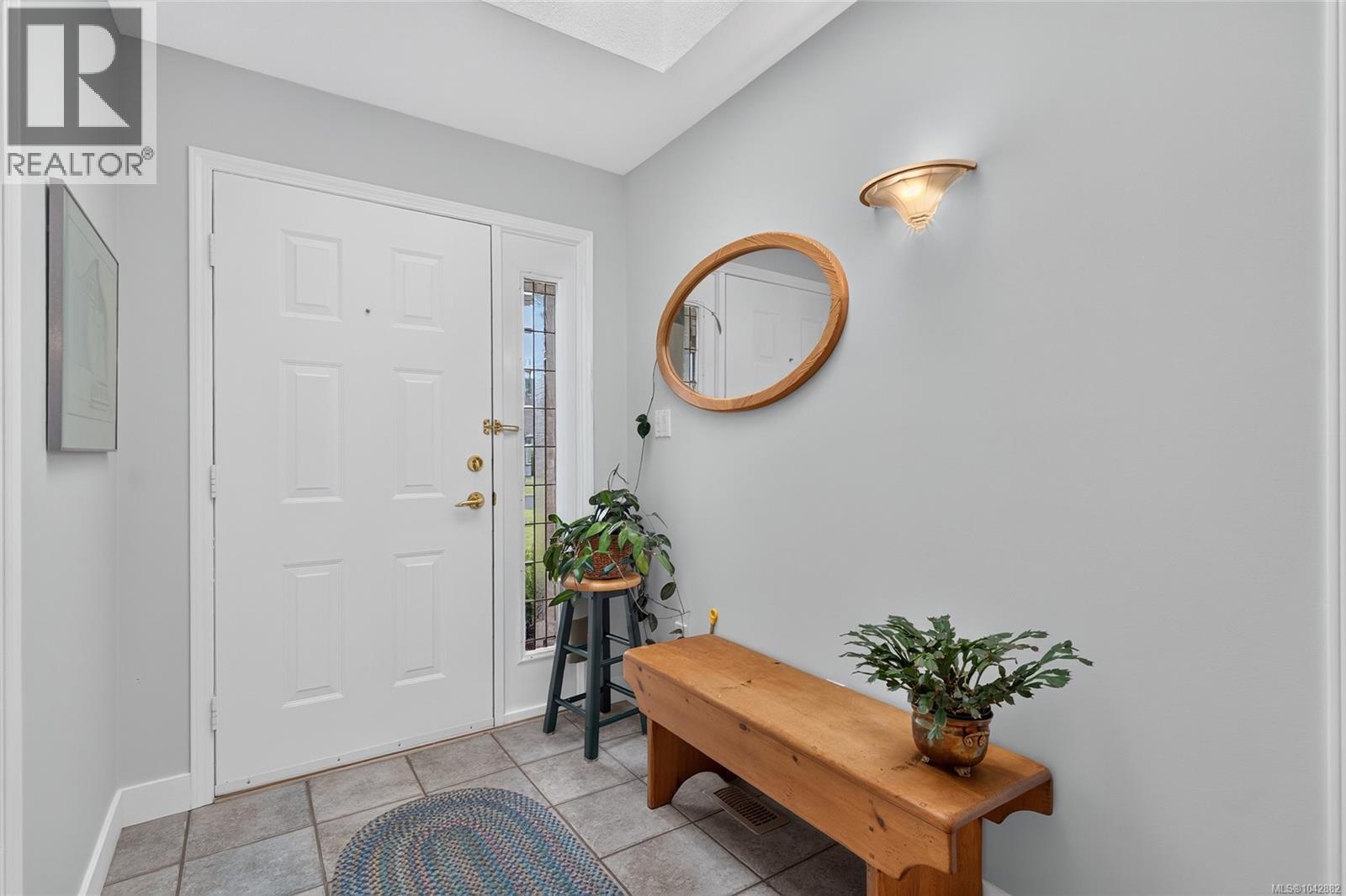 #6 850 Arbutus St - 13
