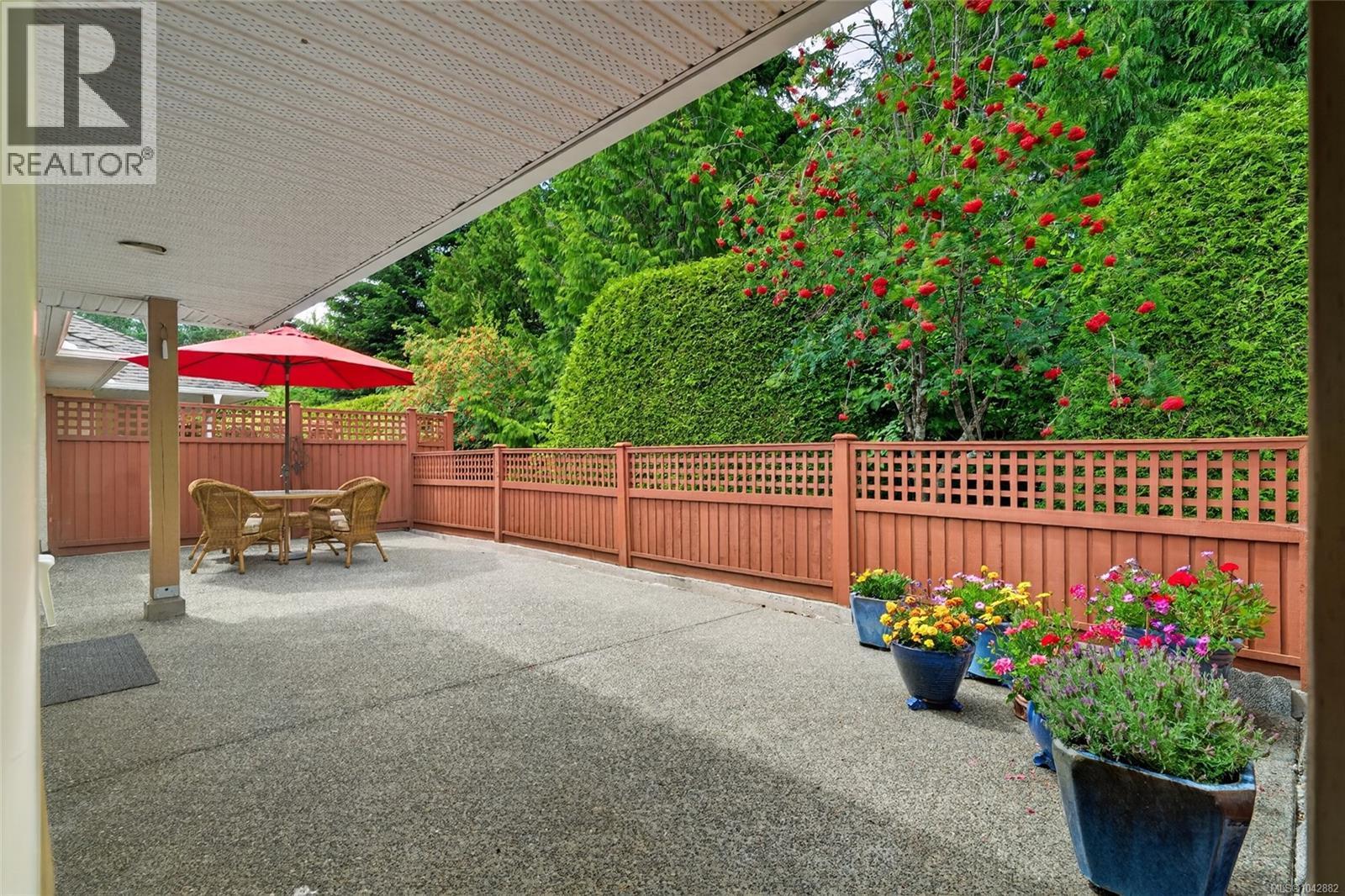 #6 850 Arbutus St - 31