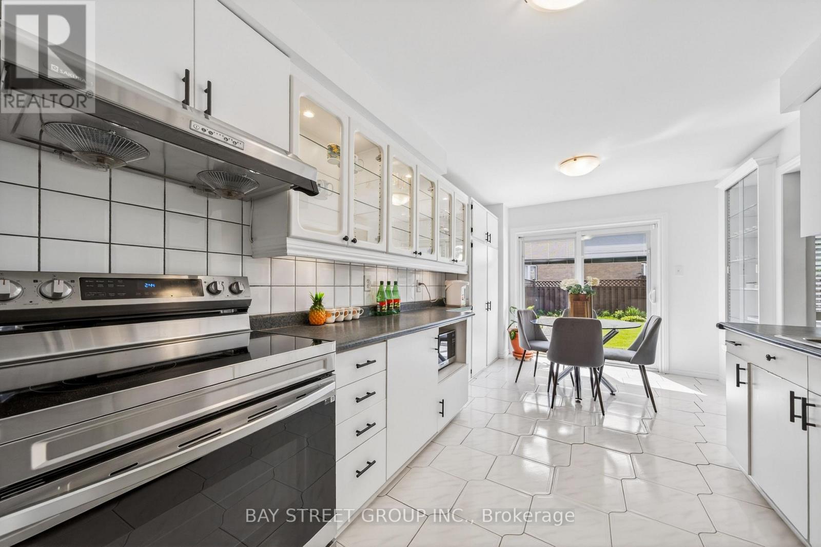 16 CHASE COURT - 17