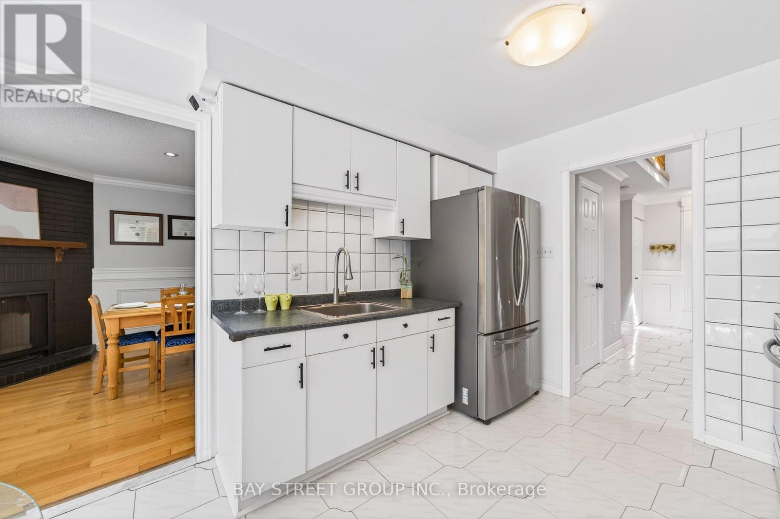 16 CHASE COURT - 19