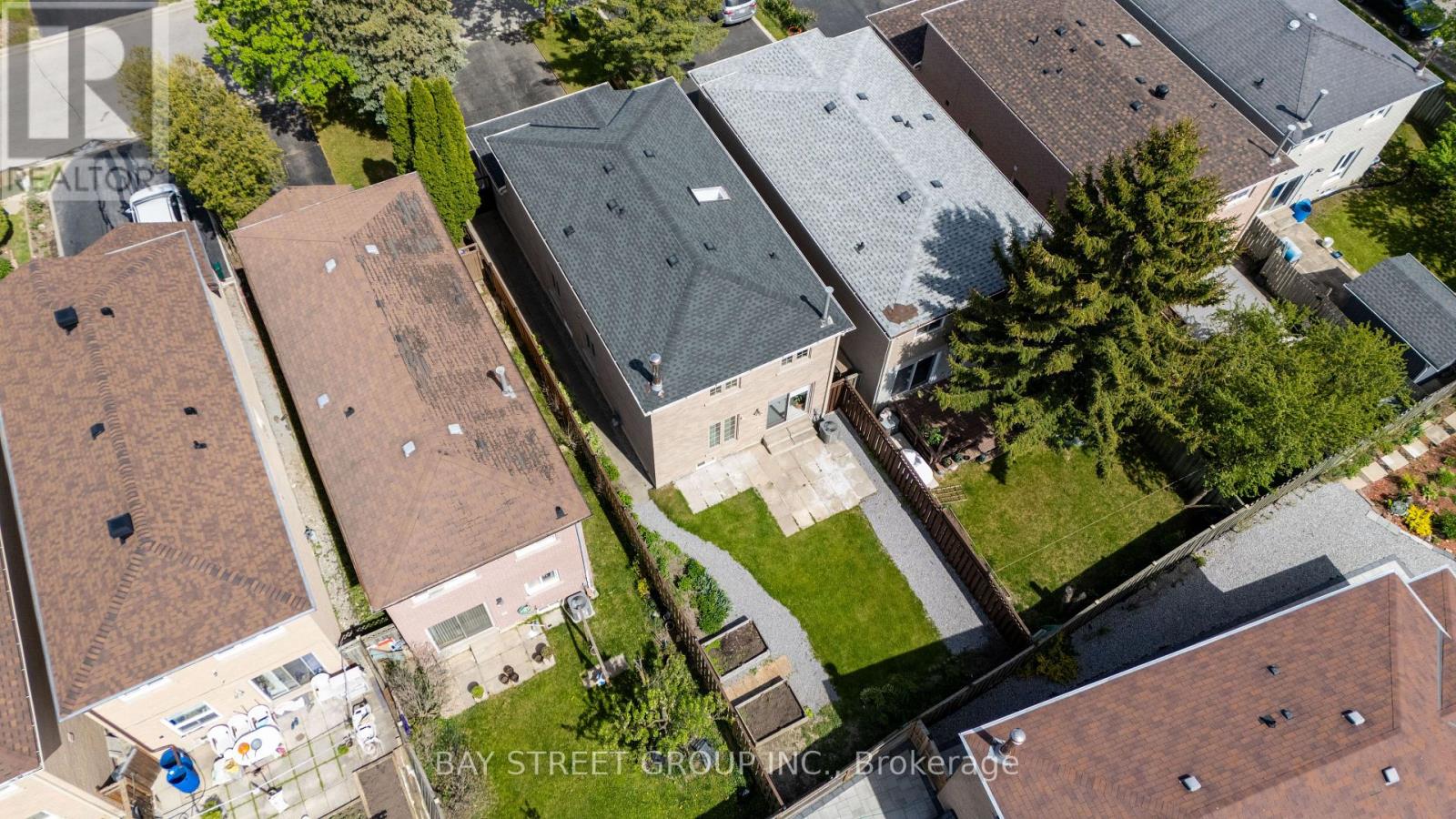 16 CHASE COURT - 33