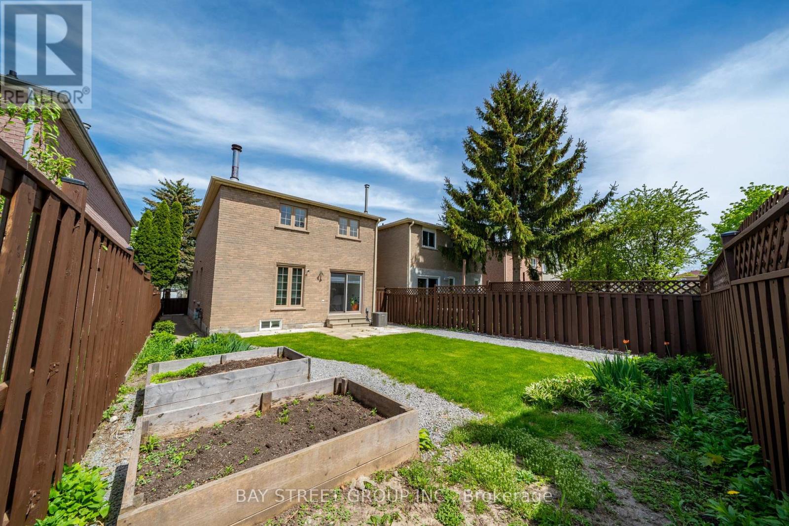 16 CHASE COURT - 36