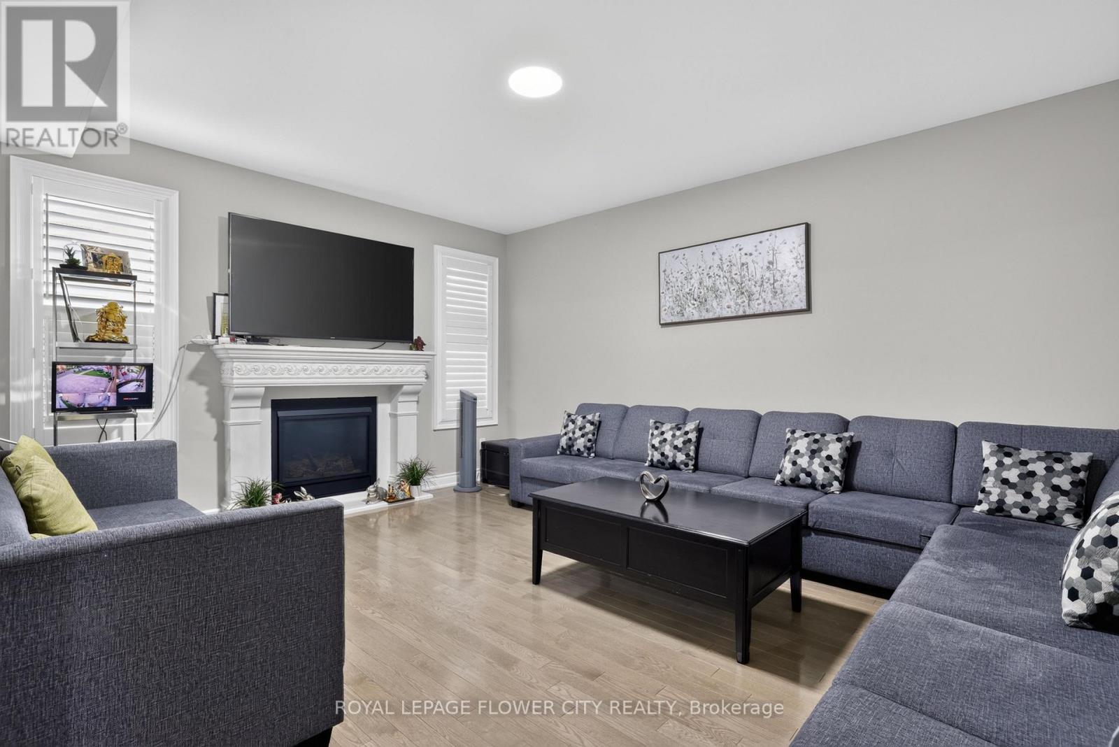 85 EBURY DRIVE - 19