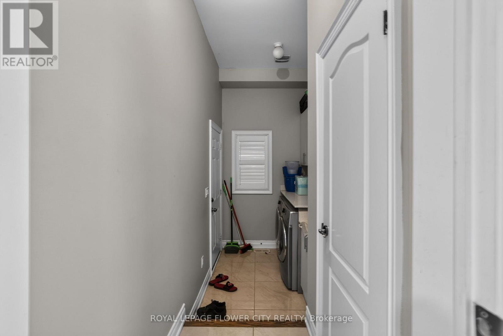 85 EBURY DRIVE - 21