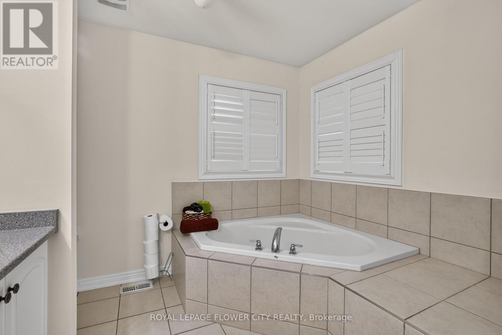 85 EBURY DRIVE - 32