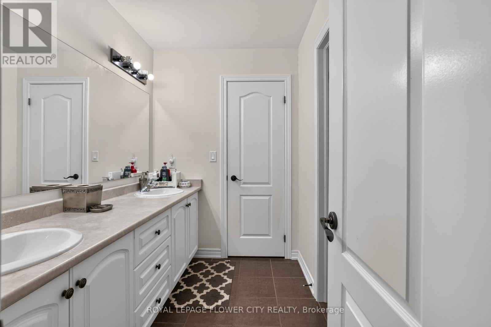 85 EBURY DRIVE - 35