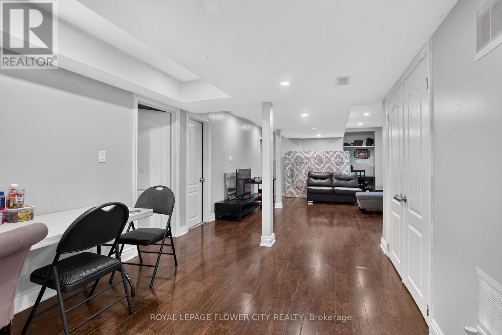 85 EBURY DRIVE - 43