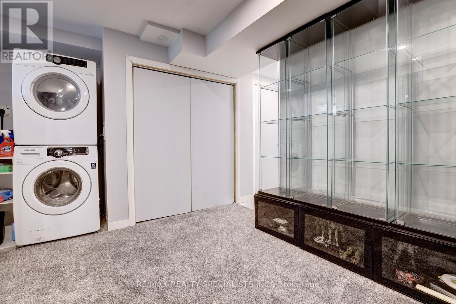 #25 2445 HOMELANDS DRIVE - Image 37