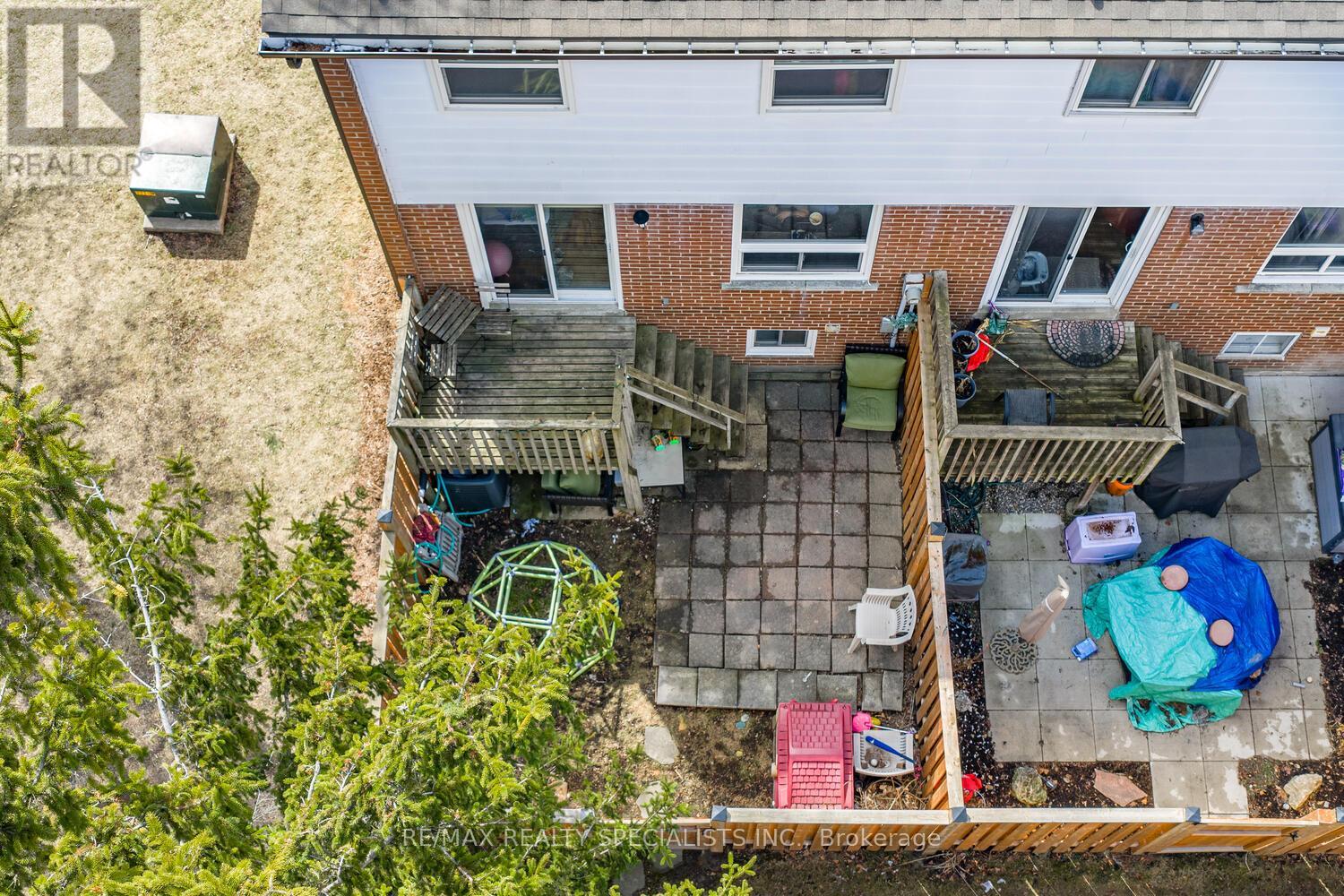 #25 2445 HOMELANDS DRIVE - Image 41
