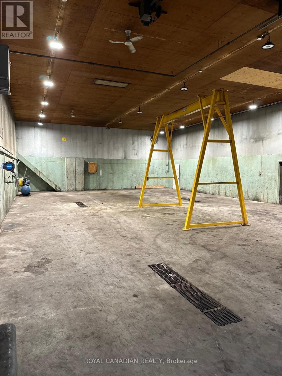 1050 INDUSTRIAL ROAD — photo 3