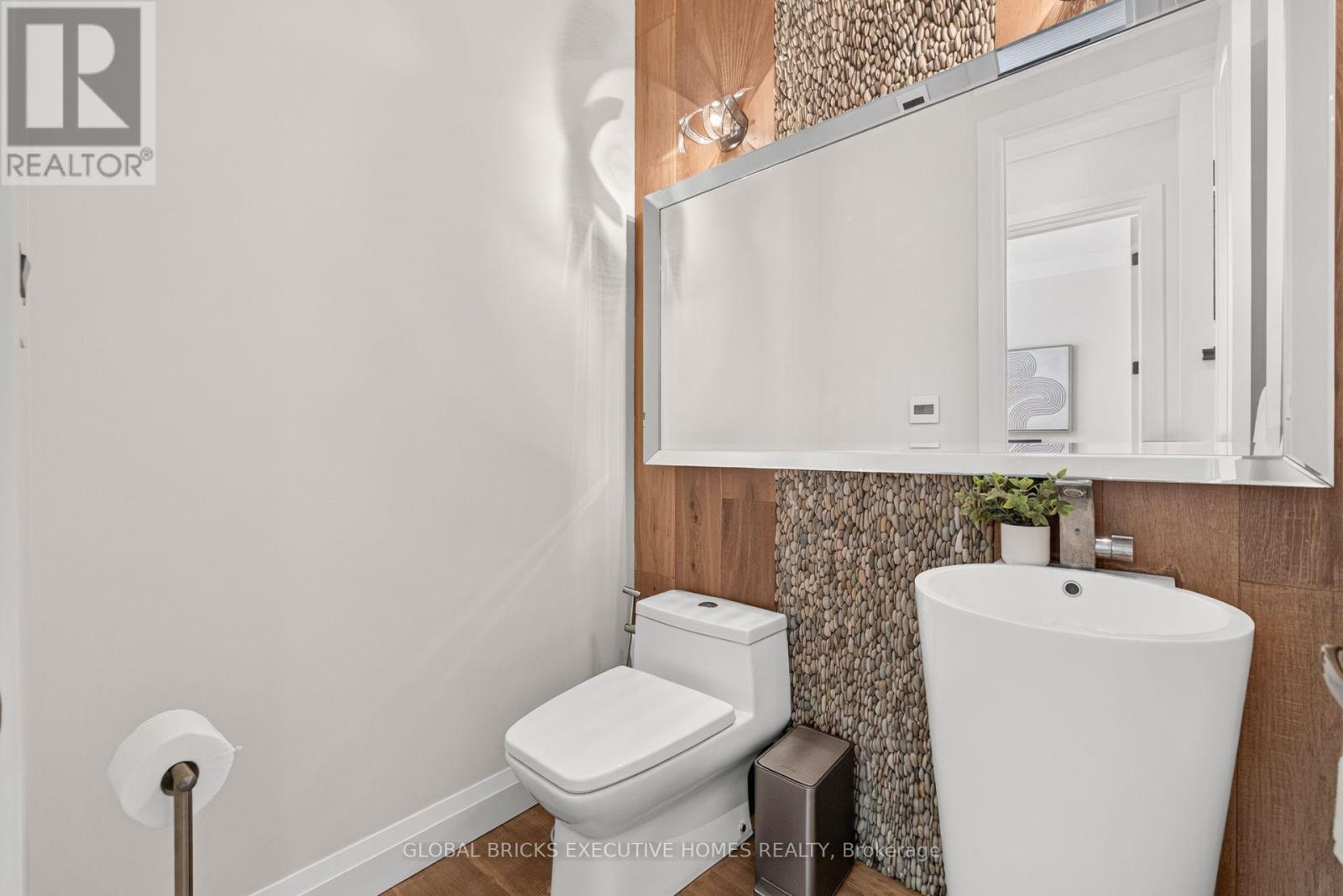 56 VALLEYSCAPE DRIVE - 11