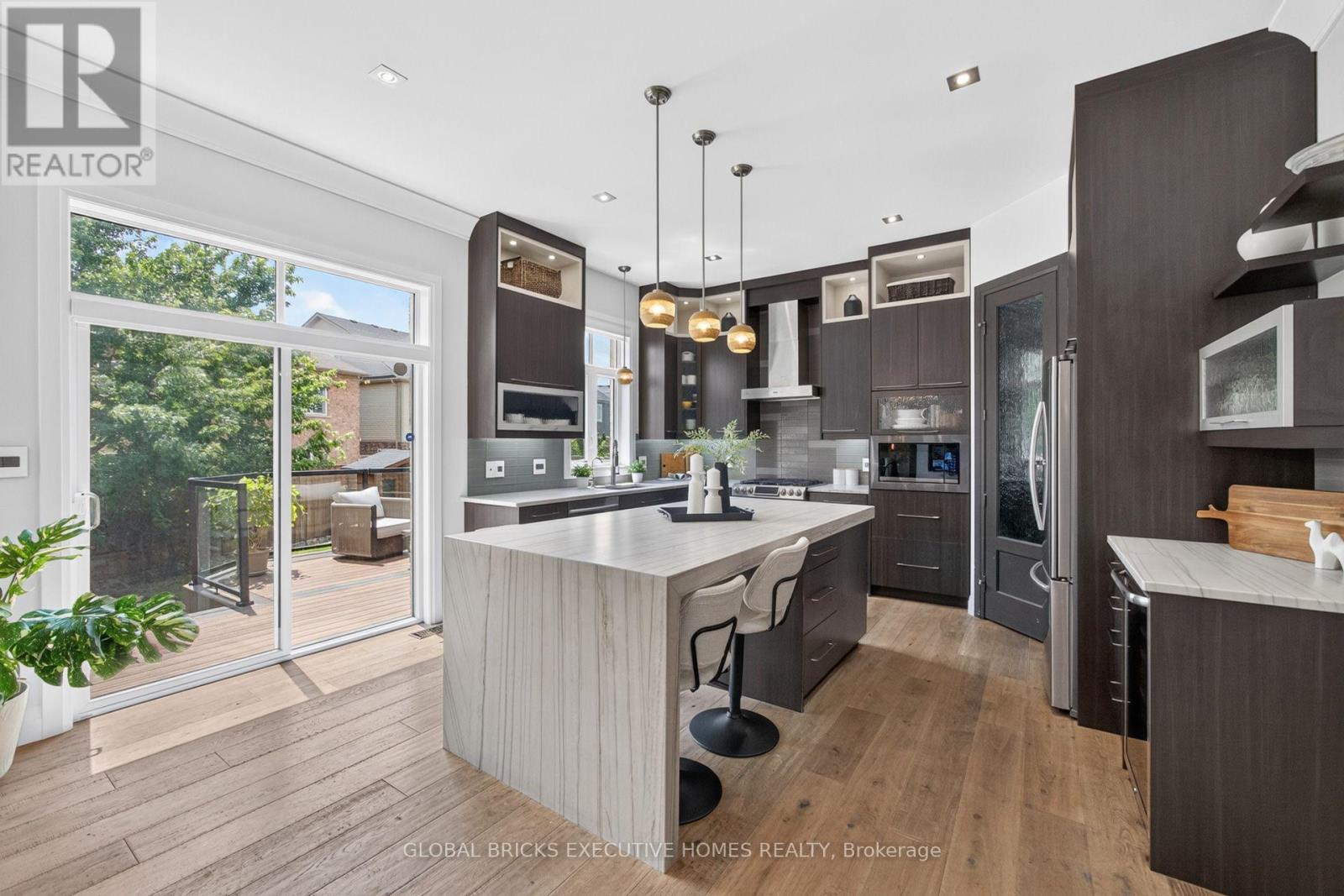 56 VALLEYSCAPE DRIVE - 18