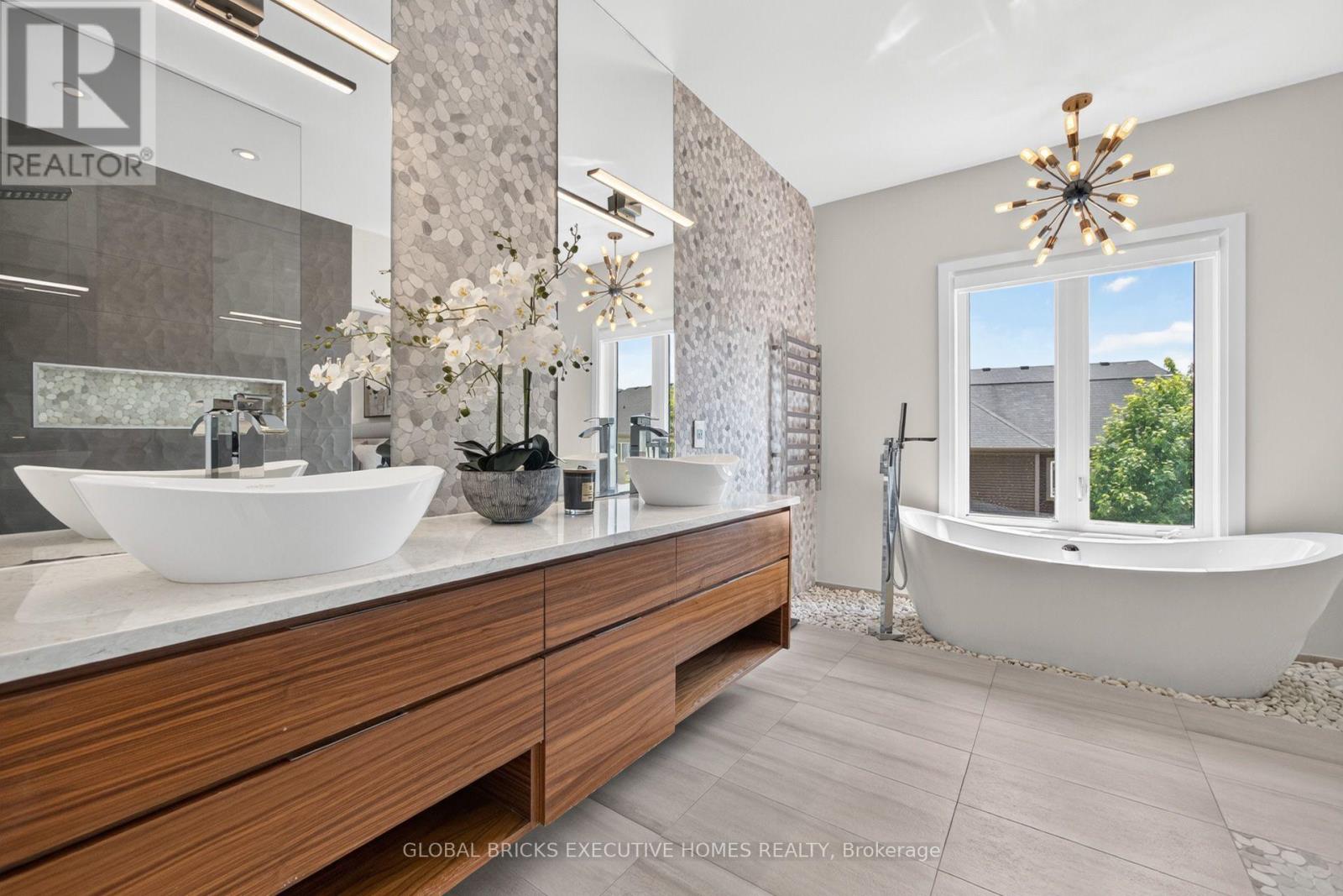 56 VALLEYSCAPE DRIVE - 26