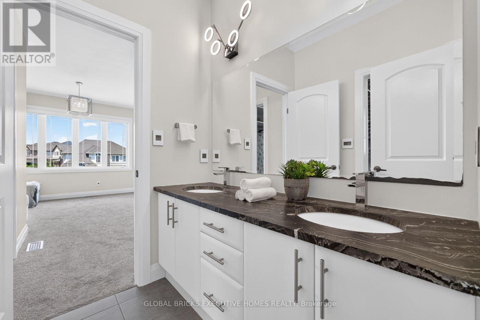 56 VALLEYSCAPE DRIVE - 35
