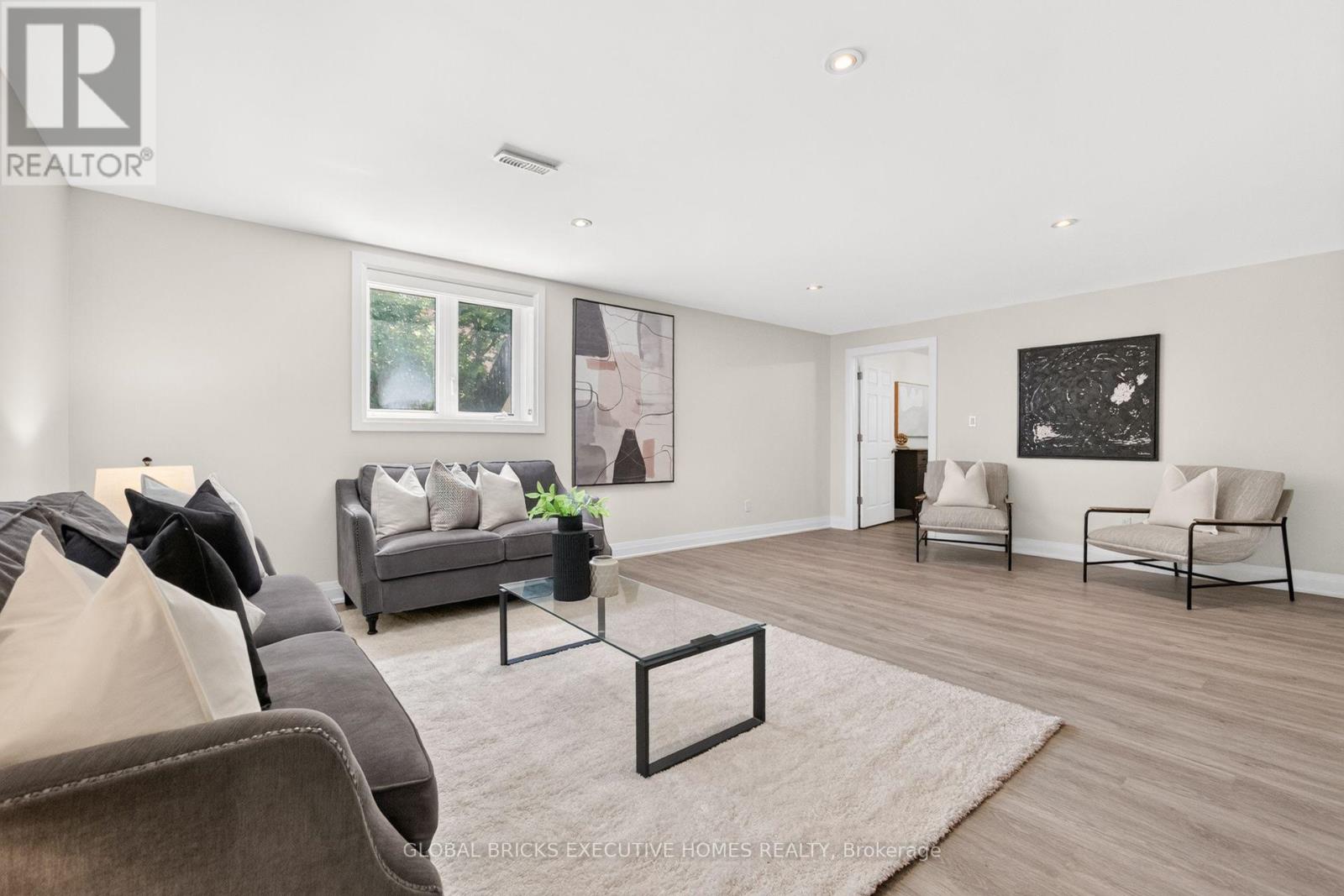 56 VALLEYSCAPE DRIVE - 41
