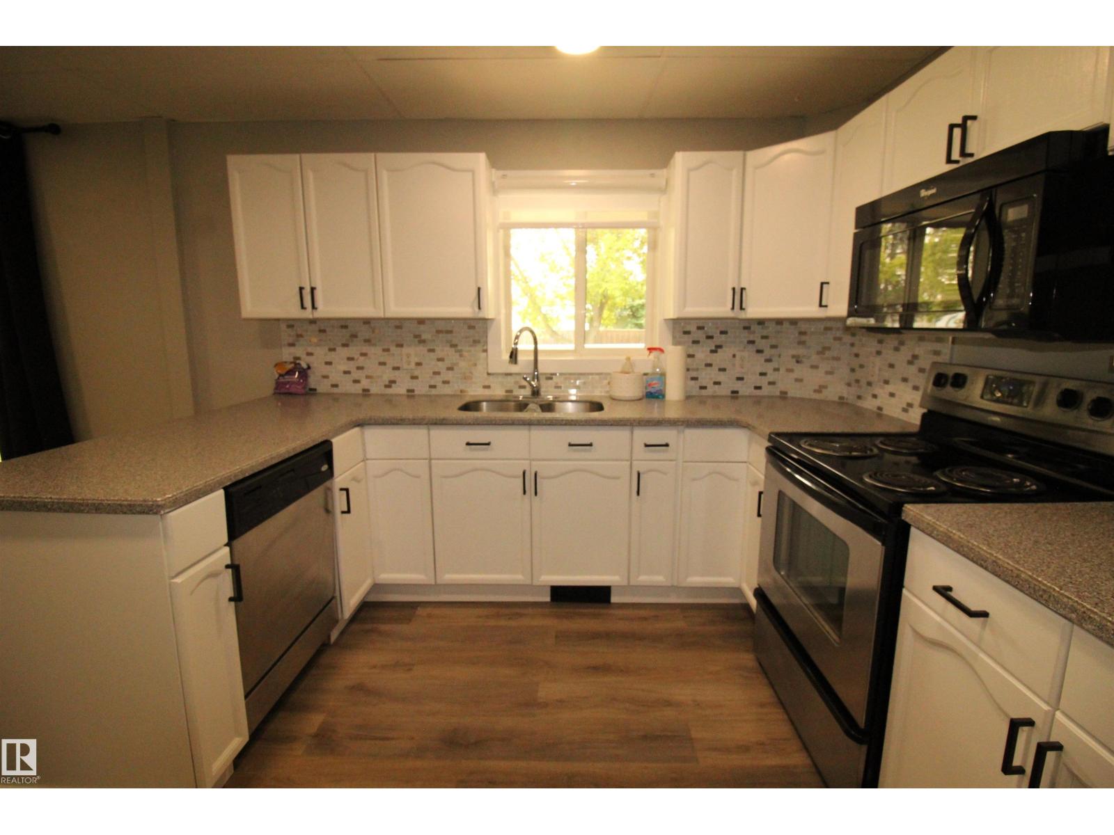 5109 47 ST - 17