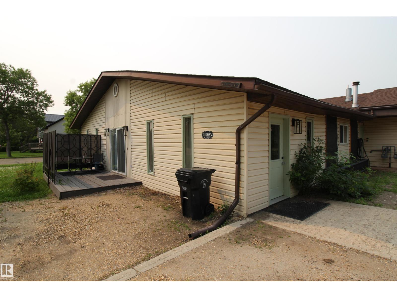 5109 47 ST - 23
