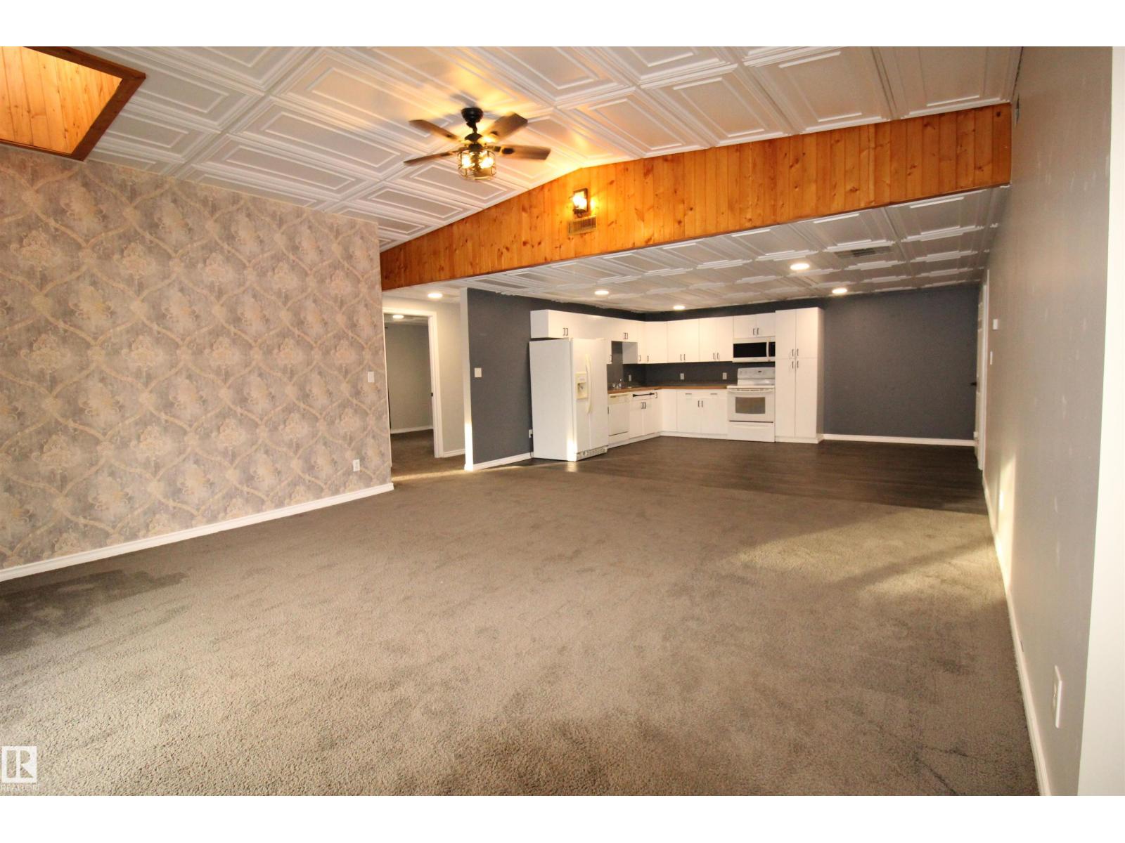 5109 47 ST - 26