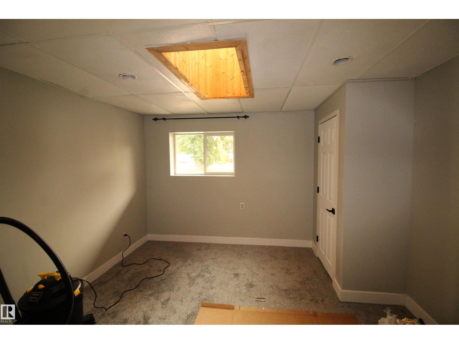 5109 47 ST - 9