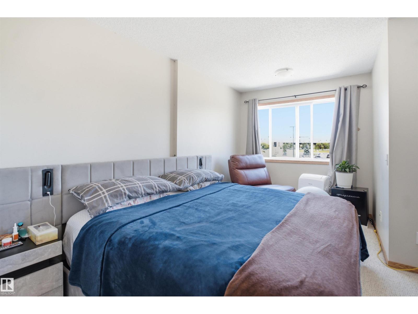 #71 10909 106 ST NW - 21