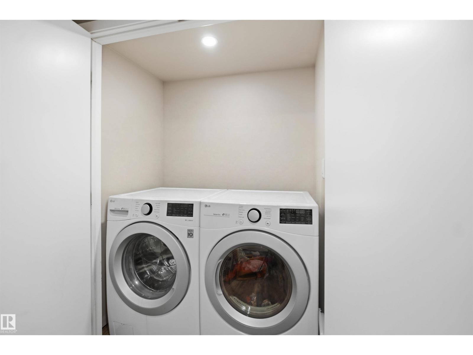 #71 10909 106 ST NW - 29