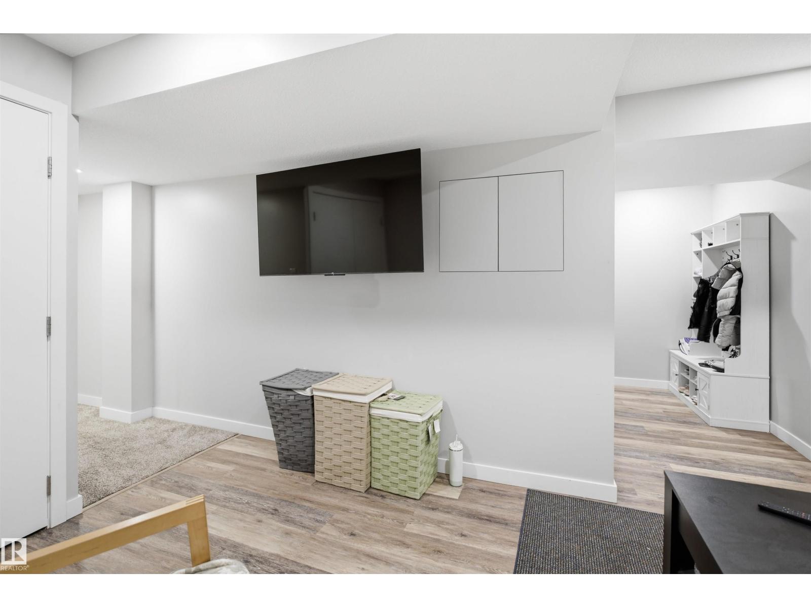 #71 10909 106 ST NW - 28