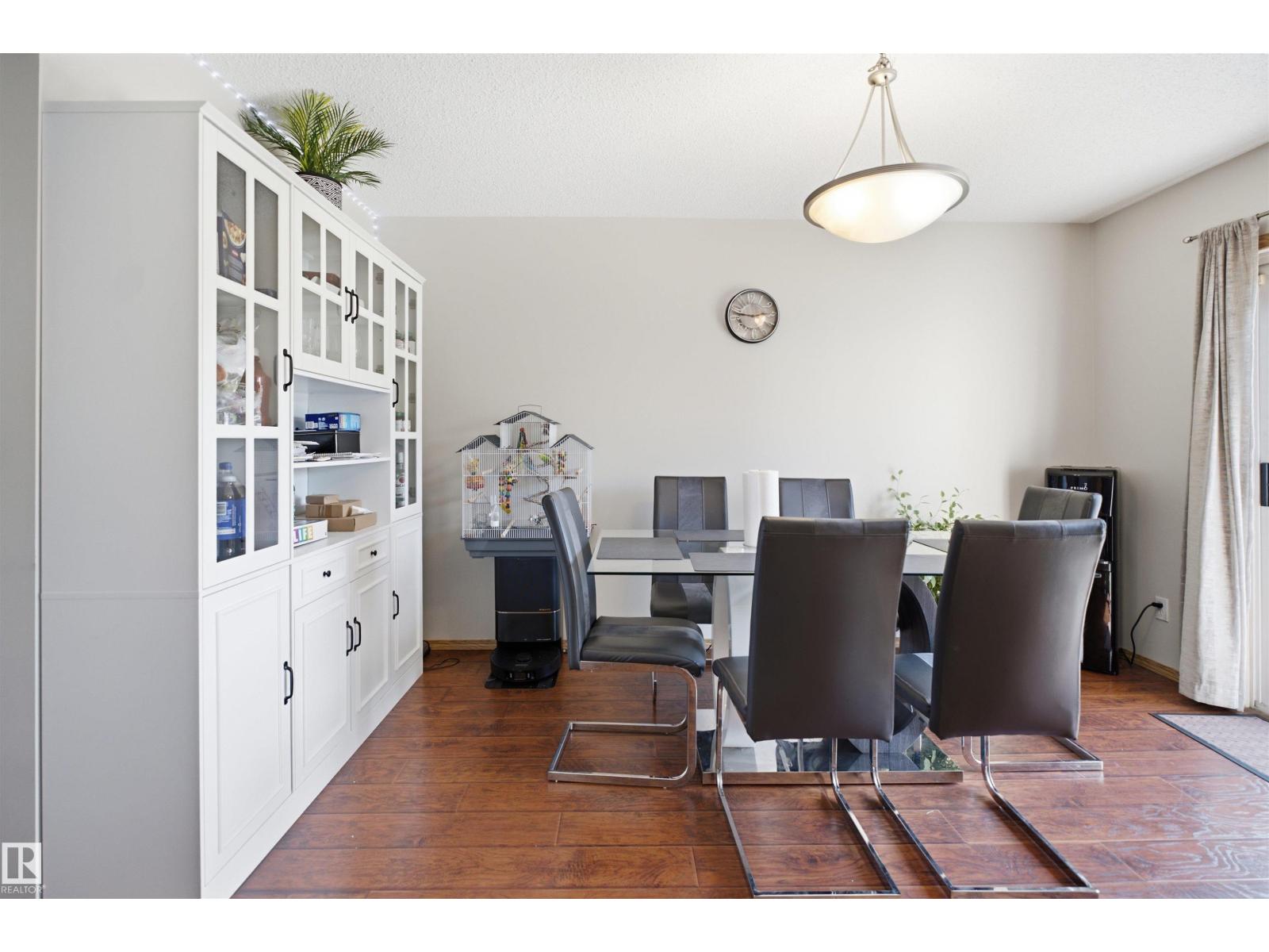 #71 10909 106 ST NW - 10