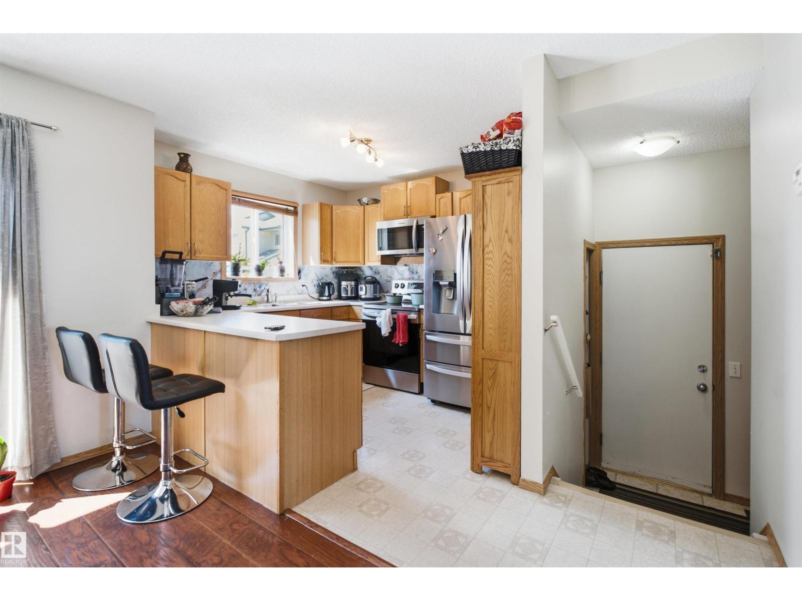 #71 10909 106 ST NW - 12