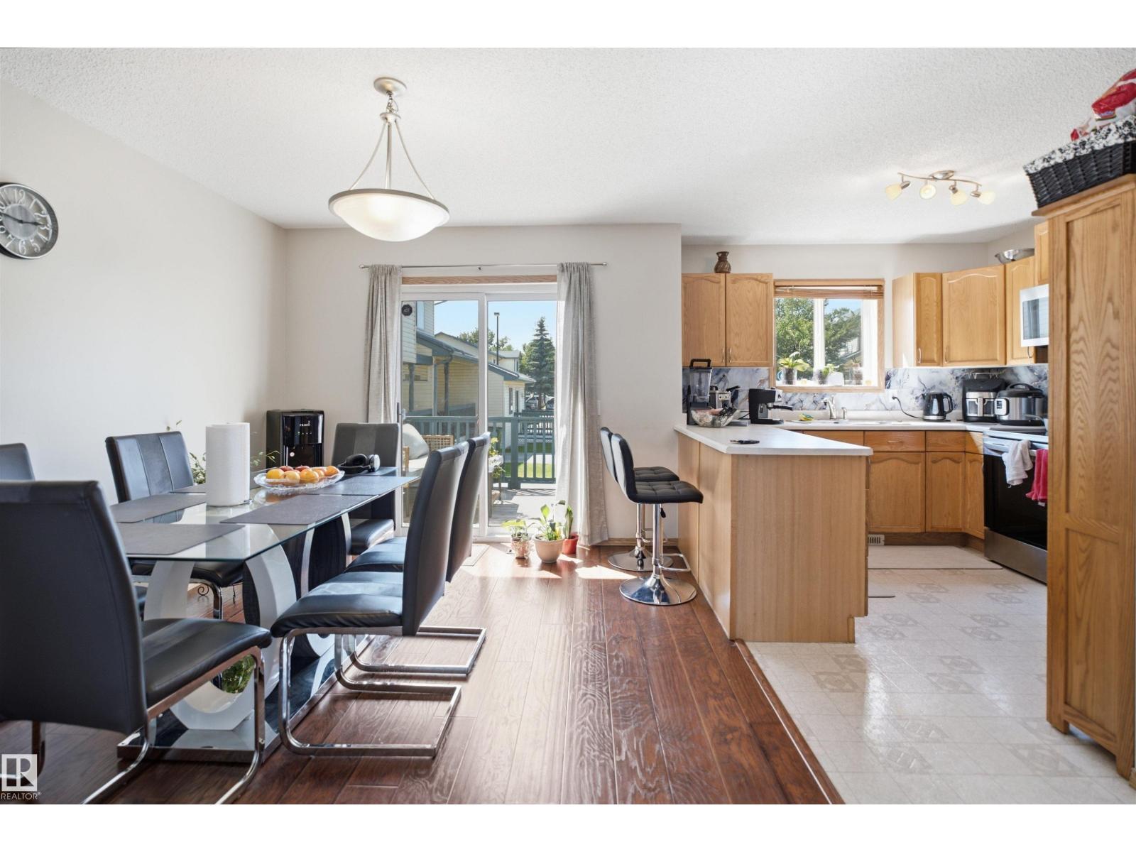 #71 10909 106 ST NW - 9