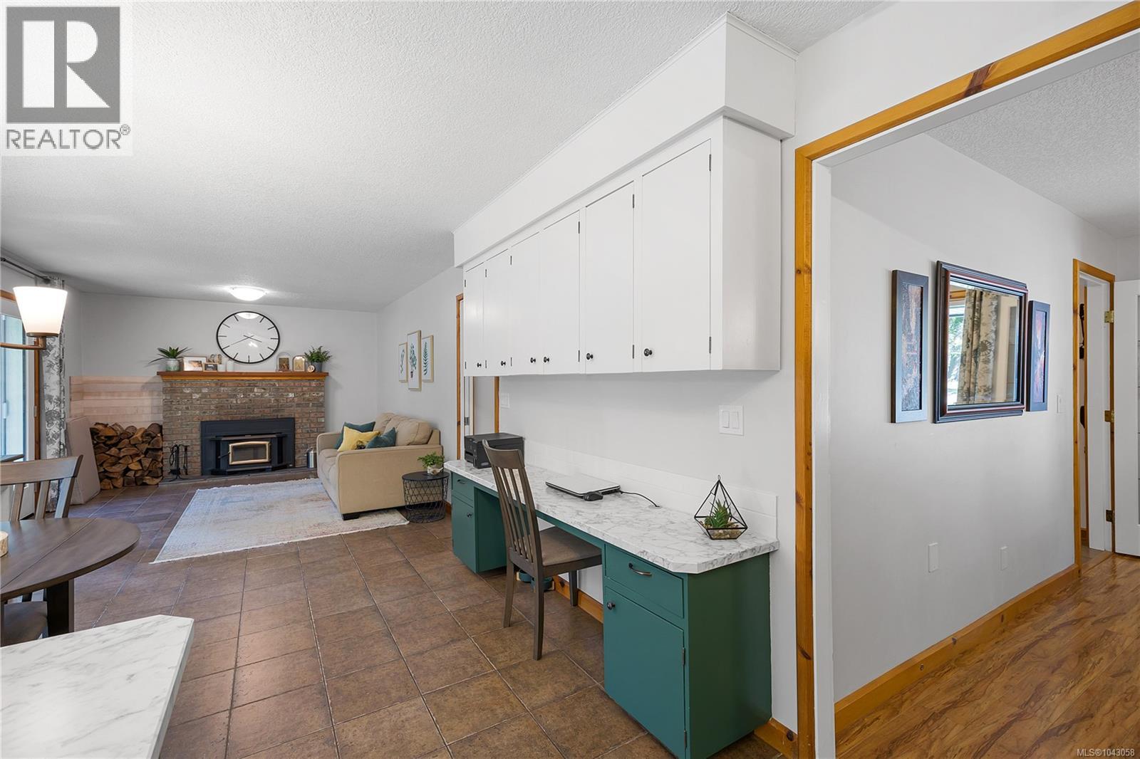 4299 Entrance Ave - 12