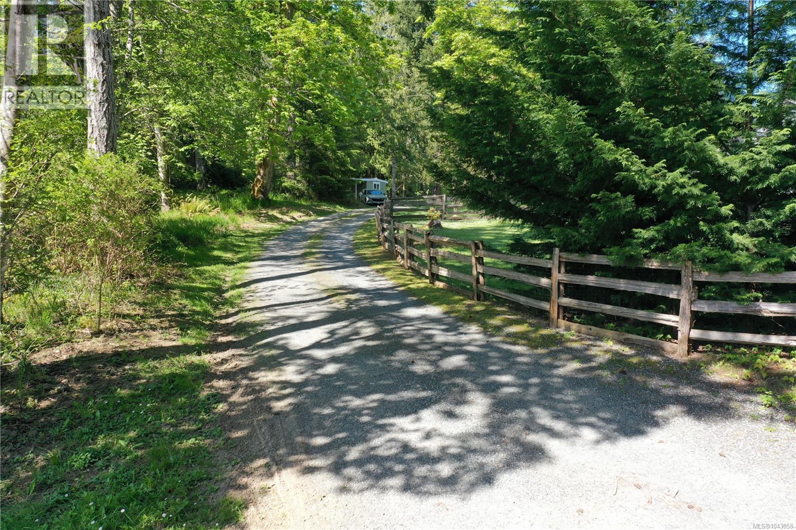4299 Entrance Ave - 66