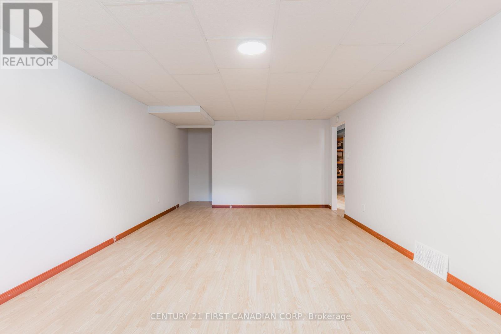 45 WESTGATE AVENUE - 21
