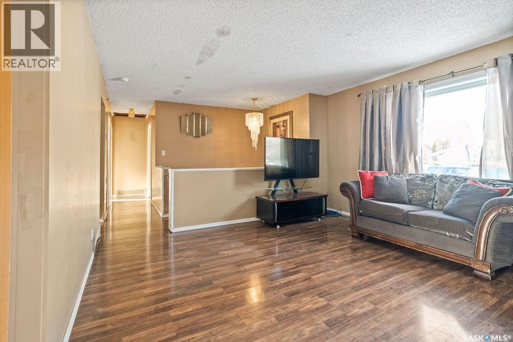 50 Hyland CRESCENT - 5