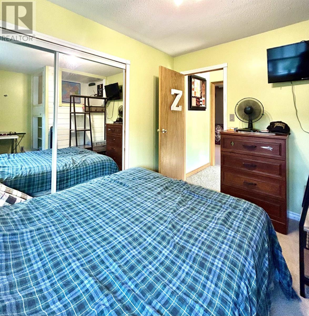 626 Second Street West - 21
