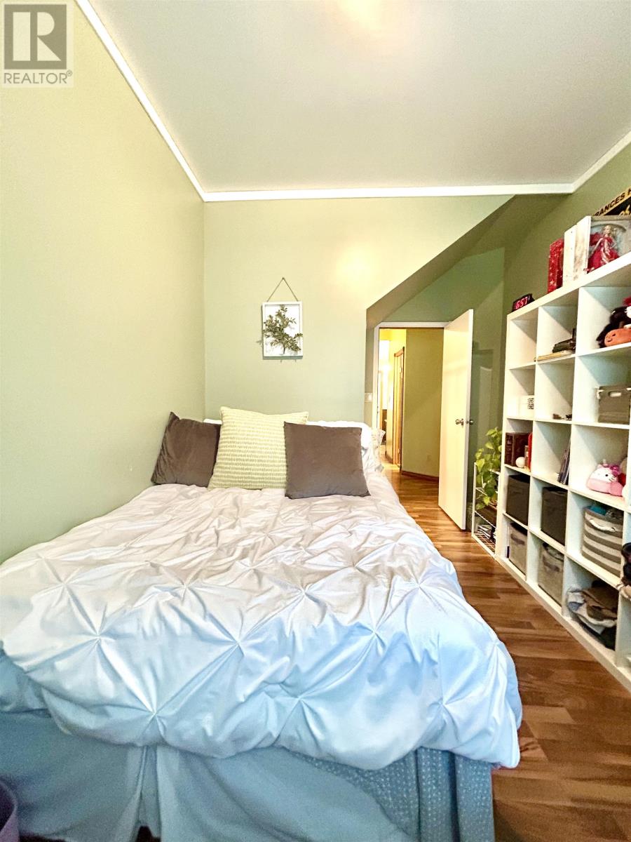 626 Second Street West - 13