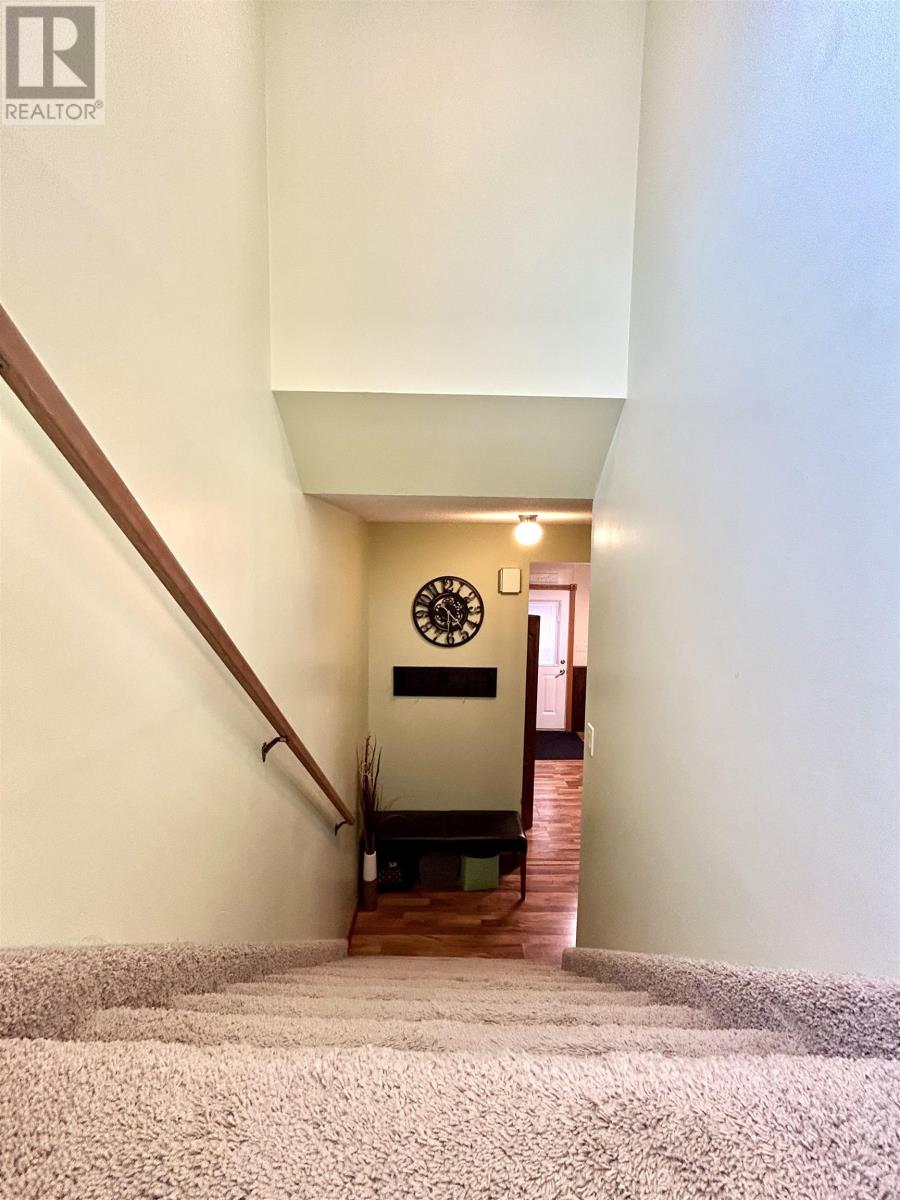 626 Second Street West - 23