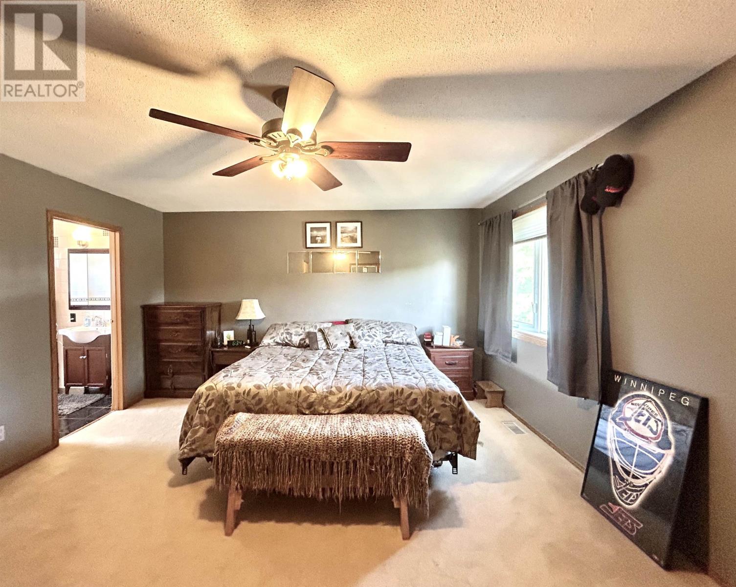 626 Second Street West - 17
